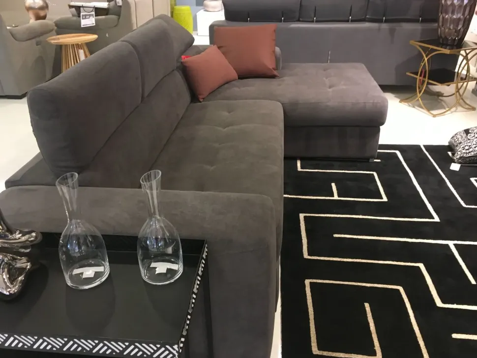 Divano Douglas in Tessuto sfoderabile di Collezione esclusiva scontato 52%