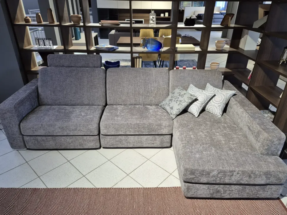 Divano Dylan di Doimo salotti in stile moderno a prezzo Outlet