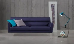 Divano Excò Divano mod.pat con piedi cromati in promo-sconto del 50% PREZZI OUTLET sconto 48%