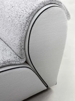 Divano Flora in Tessuto Flou a prezzo scontato