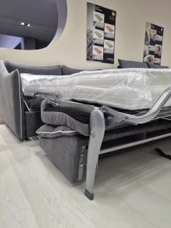 Divano Francesca di Artigianale in stile moderno a prezzo scontato