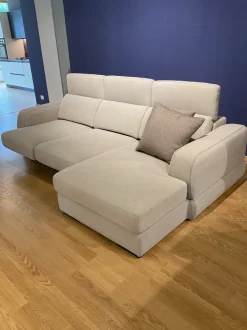 Divano Graffiti tessuto in poliuretano  Le comfort a prezzo scontato