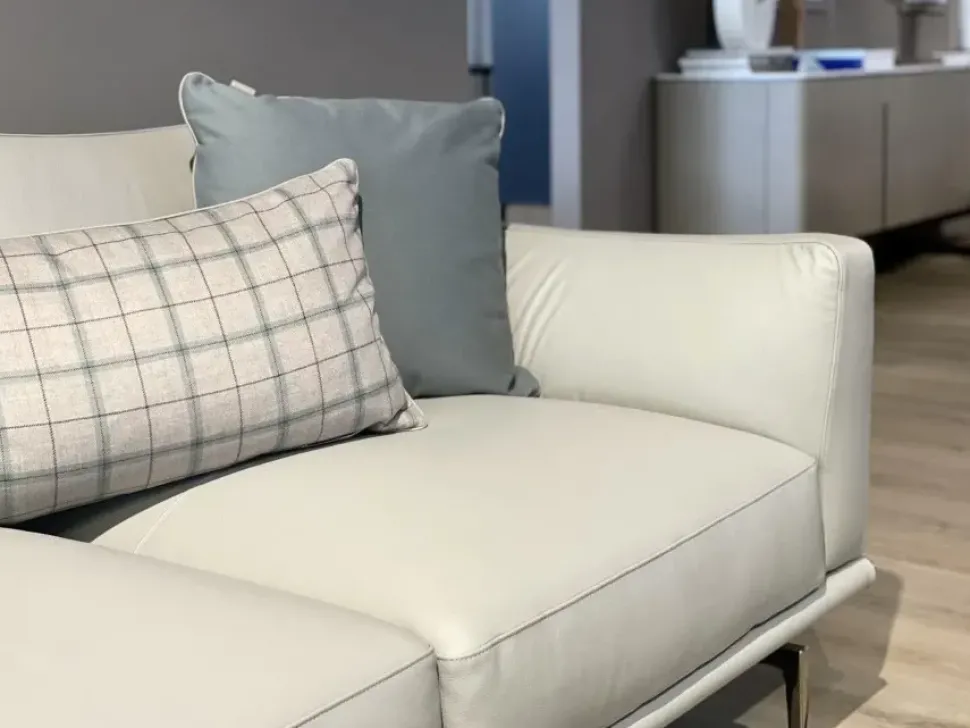 Divano Happy jack in Pelle Poltrona frau a prezzo scontato