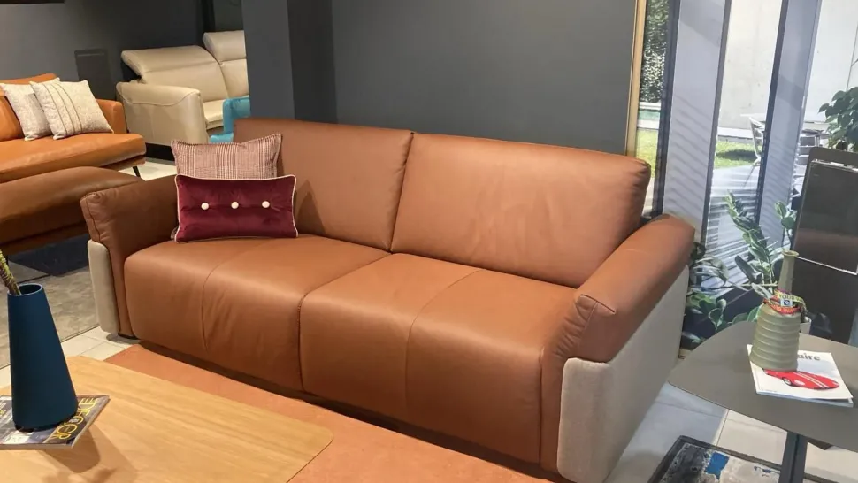 Divano Harlem pelle in poliuretano Egoitaliano a prezzo scontato