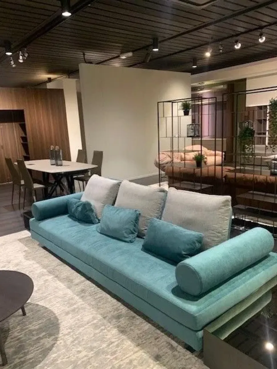 Divano Harmony di Samoa in stile design a prezzo scontato