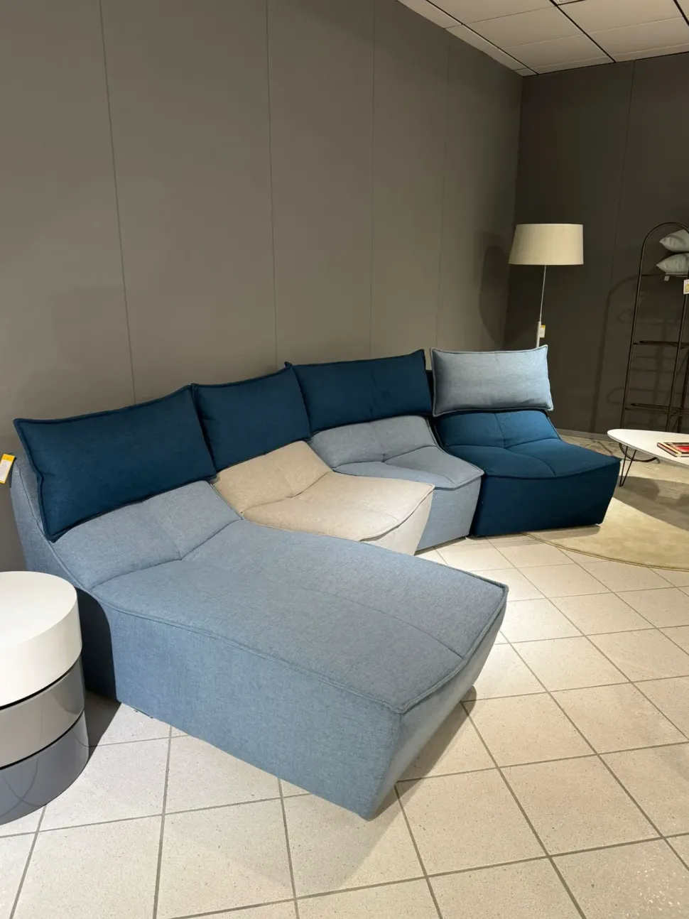 Divano Hip hop tessuto in poliuretano Calia in Offerta Outlet