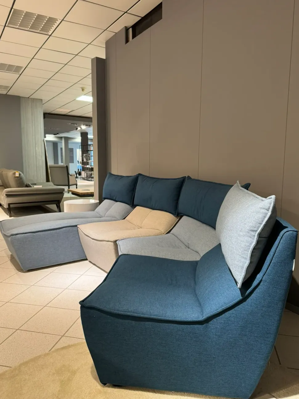 Divano Hip hop tessuto in poliuretano Calia in Offerta Outlet