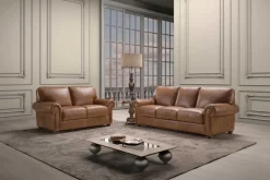 Divano in Pelle stile classico modello Coppia di divani mod.perugia rivestiti in pelle spessorata in promo con lo sconto del 35% scontato - 47%