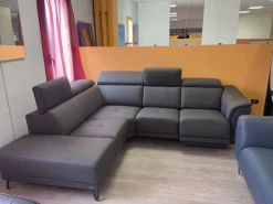 Divano in Pelle stile moderno modello Charleston scontato - 22%