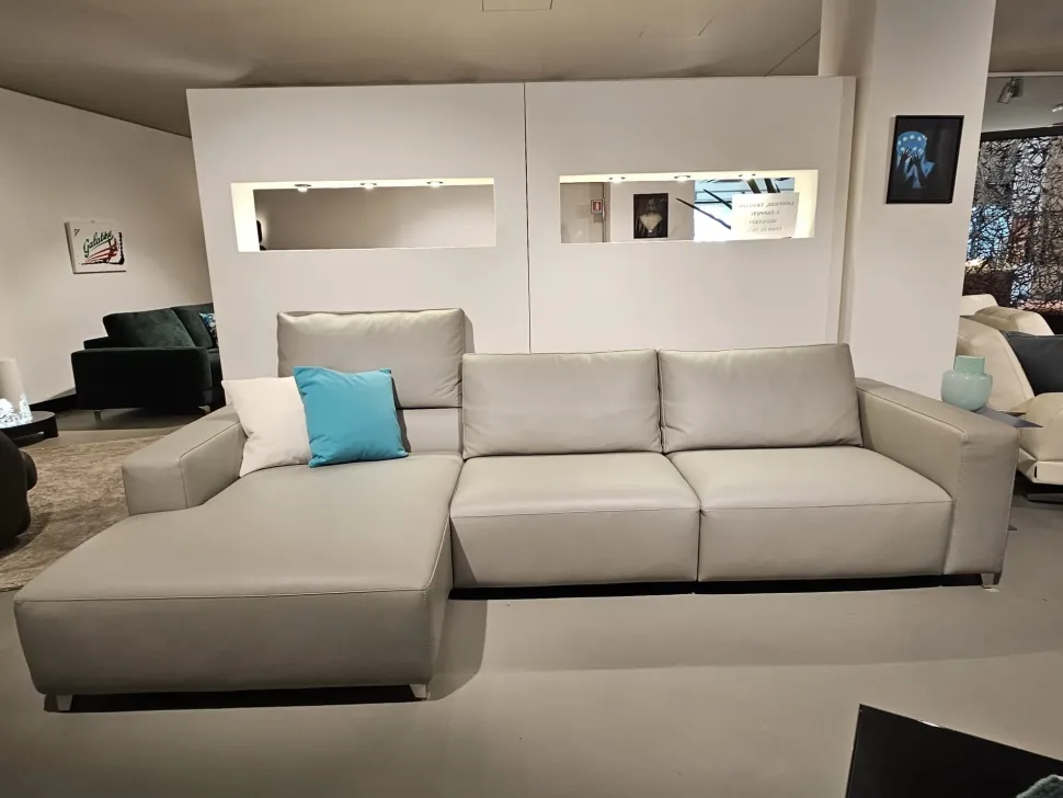 Divano in Pelle stile moderno modello Horizon scontato - 32%
