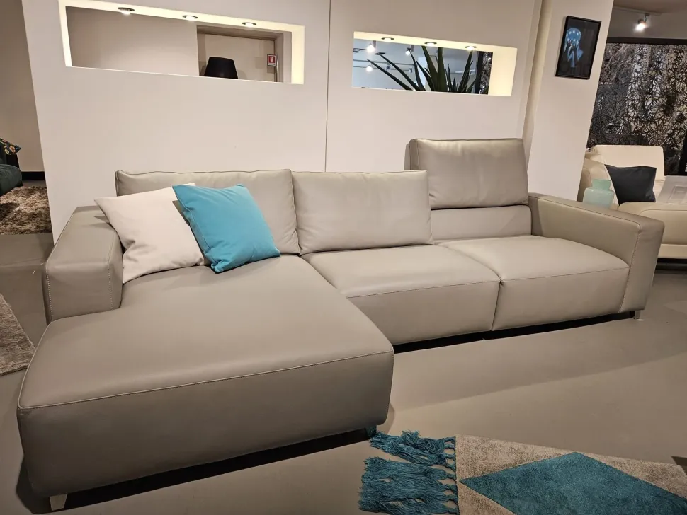 Divano in Pelle stile moderno modello Horizon scontato - 32%