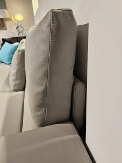 Divano in Pelle stile moderno modello Horizon scontato - 32%