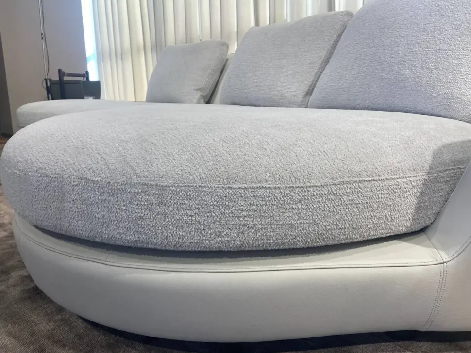 Divano in Tessuto modello Duo a prezzo riservato