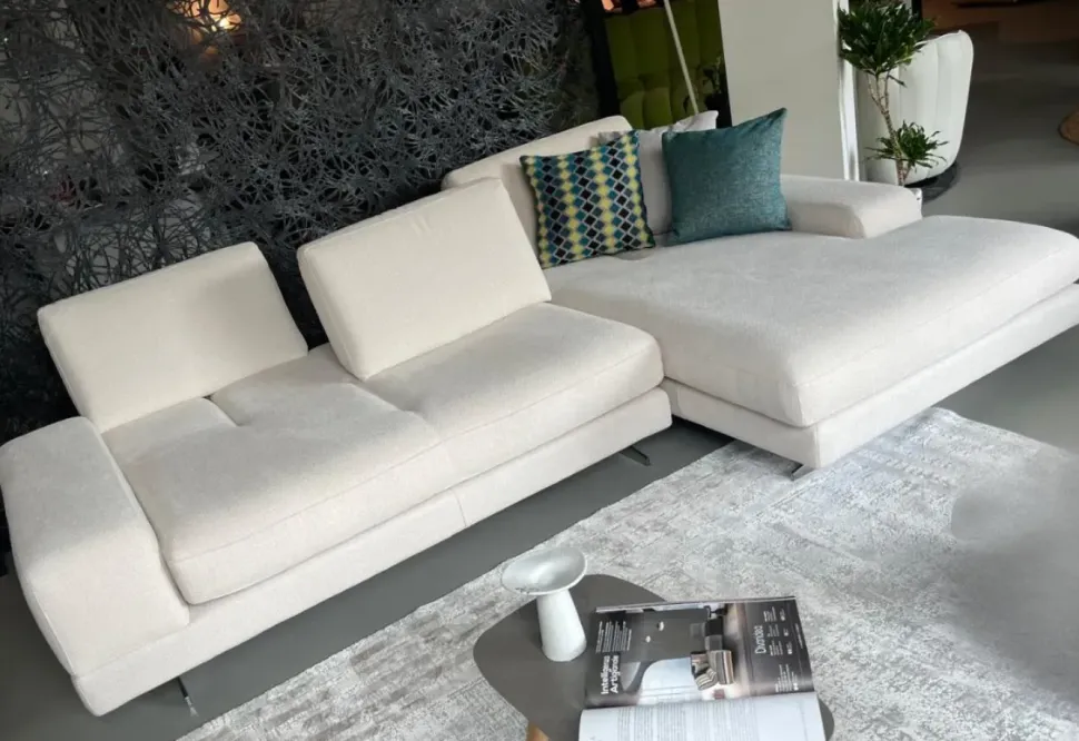 Divano in Tessuto stile design modello Movie scontato - 20%