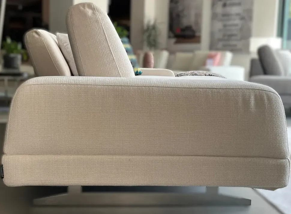 Divano in Tessuto stile design modello Movie scontato - 20%