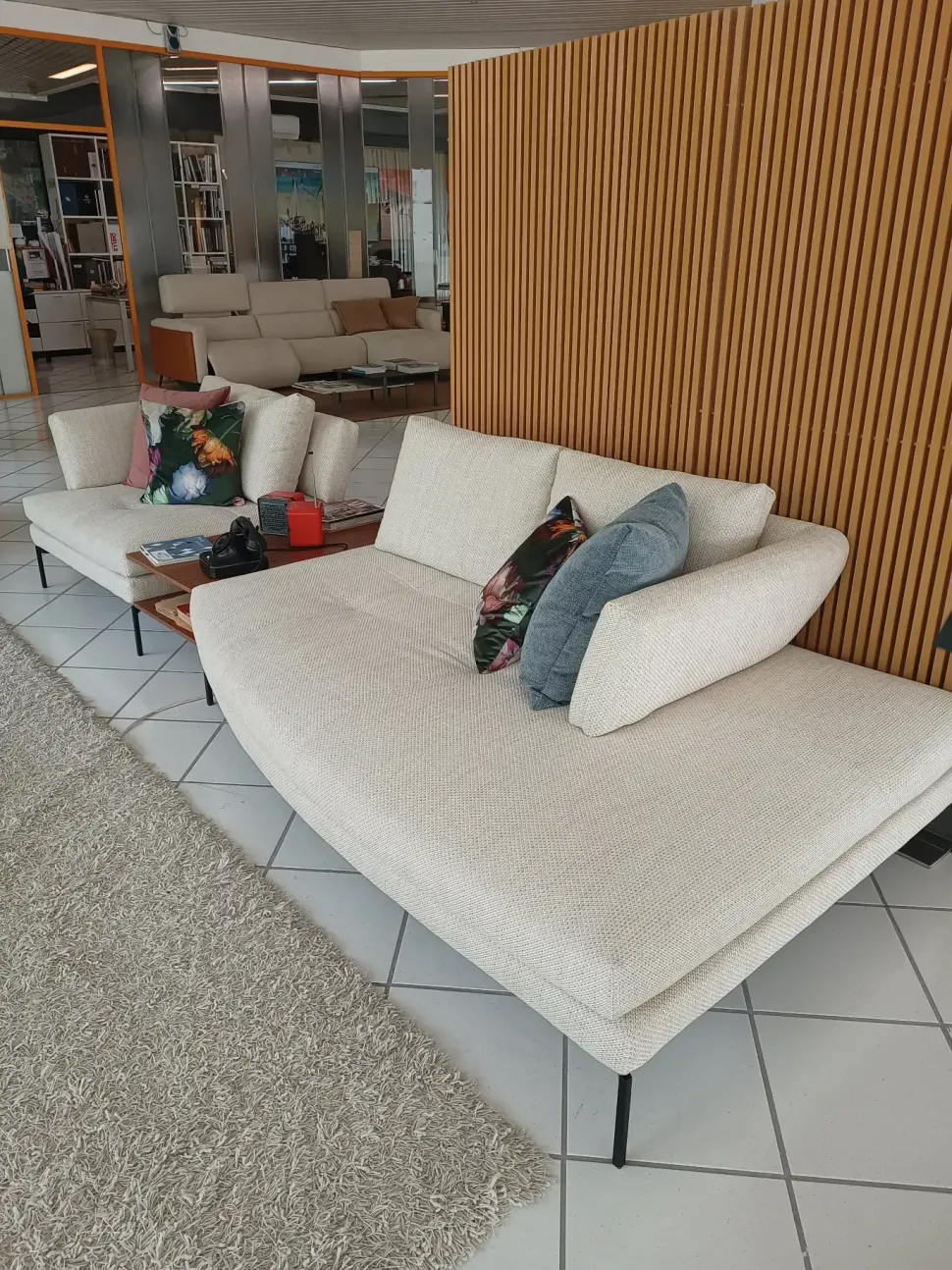 Divano in Tessuto stile design modello Aliante scontato - 25%