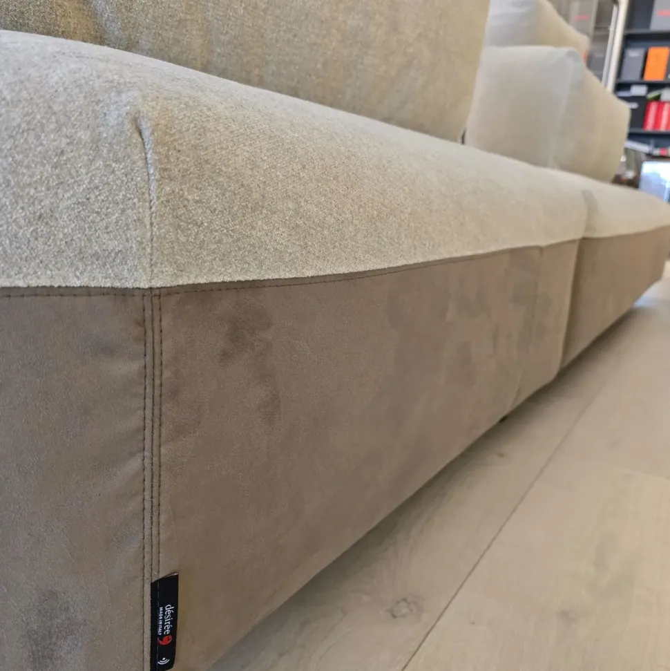 Divano in Tessuto stile design modello Monopoli scontato - 43%