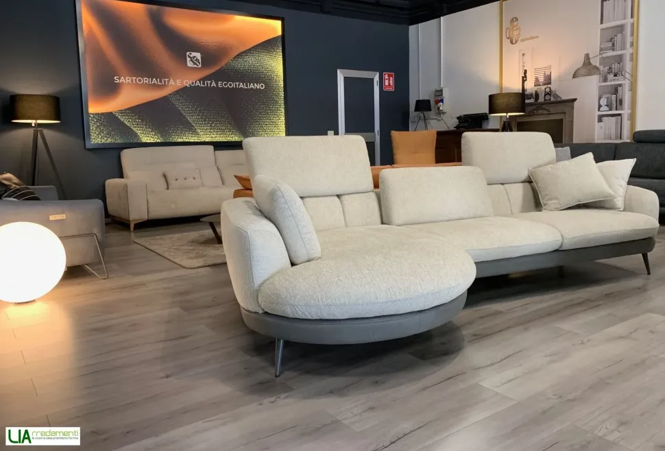 Divano in Tessuto stile moderno modello Looming° scontato - 35%