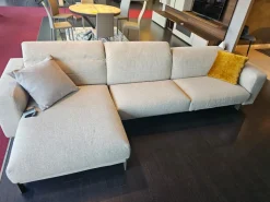 Divano in Tessuto stile moderno modello Divano bepop scontato - 43%