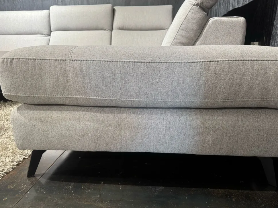 Divano in Tessuto stile moderno modello Pepe scontato - 34%