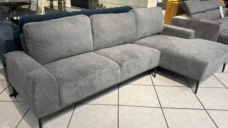 Divano Iseo La casa moderna a PREZZO OUTLET scontato del 71%