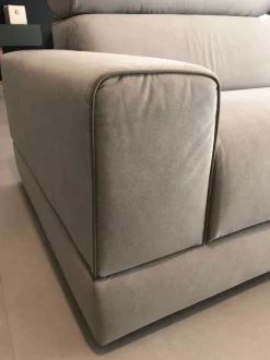 Divano James di Felis in stile moderno a prezzo scontato