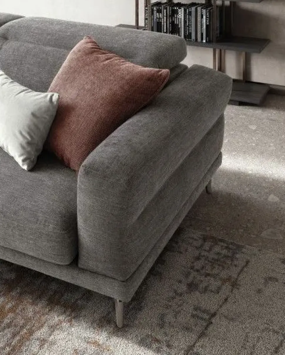 Divano Lambert di Le comfort in stile moderno a prezzo scontato