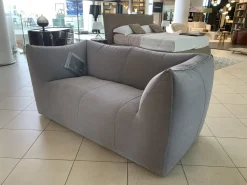 Divano Le bambole  in Tessuto sfoderabile  a prezzo riservato