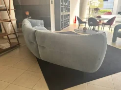 Divano Lineare a 4 posti Moncloud di Cassina: prezzo su richiesta