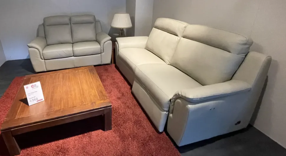 Divano Lineare Coppia divani Zr a 1590 Euro