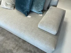 Divano Lineare Divano desire'e mod glow in di Desirèe a prezzo ribassato