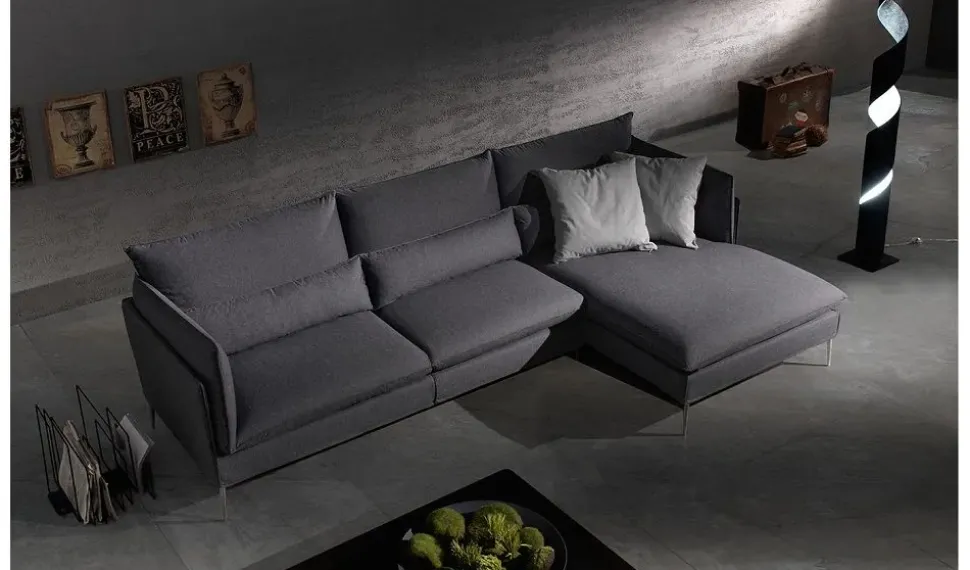 Divano Lineare Divano mod.natalie con piedi cromati in promo-sconto del 50% Excò a 1490 Euro