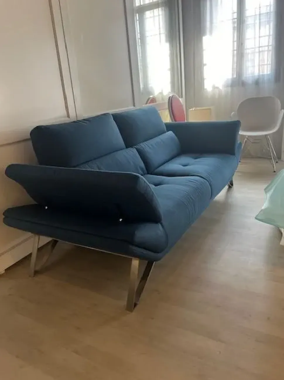 Divano lineare Fly Calia ad un prezzo conveniente