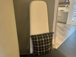 Divano Lineare Grimm Casamania by frezza in Offerta Outlet a 1175€