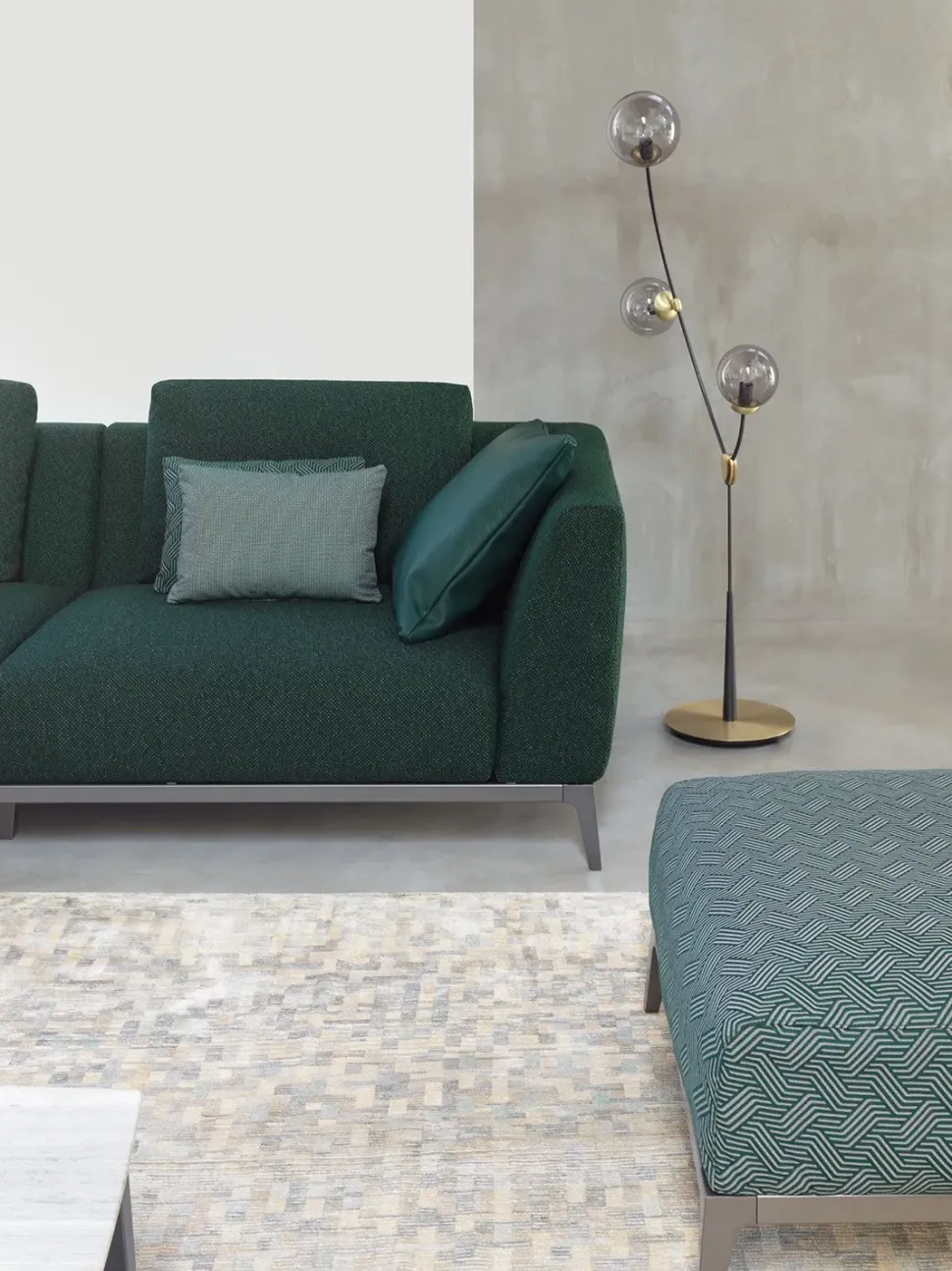 Divano Lineare in Tessuto sfoderabile Olivier di Flou