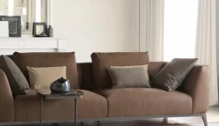 Divano Lineare in Tessuto sfoderabile Olivier di Flou