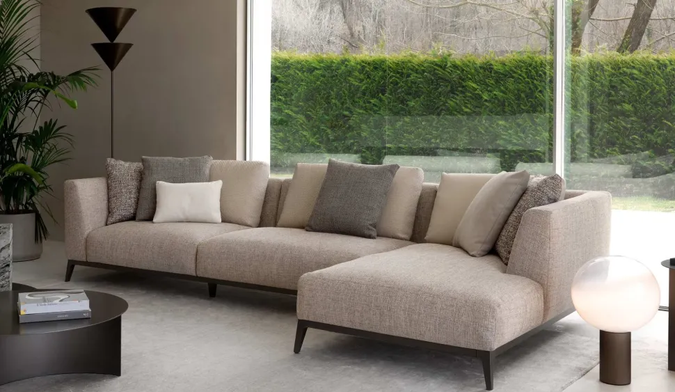 Divano Lineare in Tessuto sfoderabile Olivier di Flou