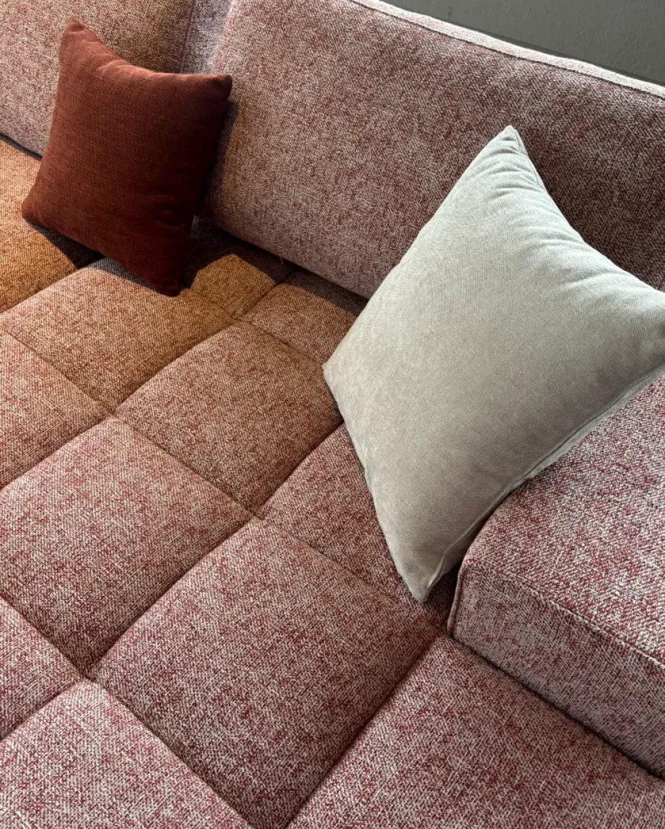 Divano Lineare modello Blake di Bodema con forte sconto