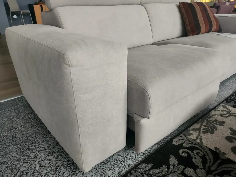 Divano Lineare modello Divano extendo l544 di Rigosalotti in offerta