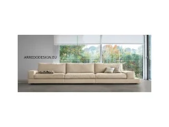 Divano Lineare modello Vision di Doimo salotti con forte sconto