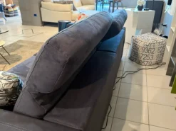 Divano Lineare Nicolas Calia in Offerta Outlet a 2933 Euro