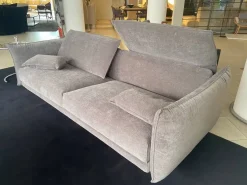 Divano Lineare Nubes Moderno SCONTATO a prezzo riservato