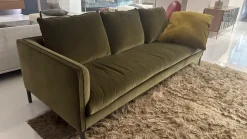 Divano lineare Paul di Molteni & c a prezzo ribassato