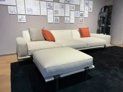 Divano Lineare pelle modello Let it be di Poltrona frau