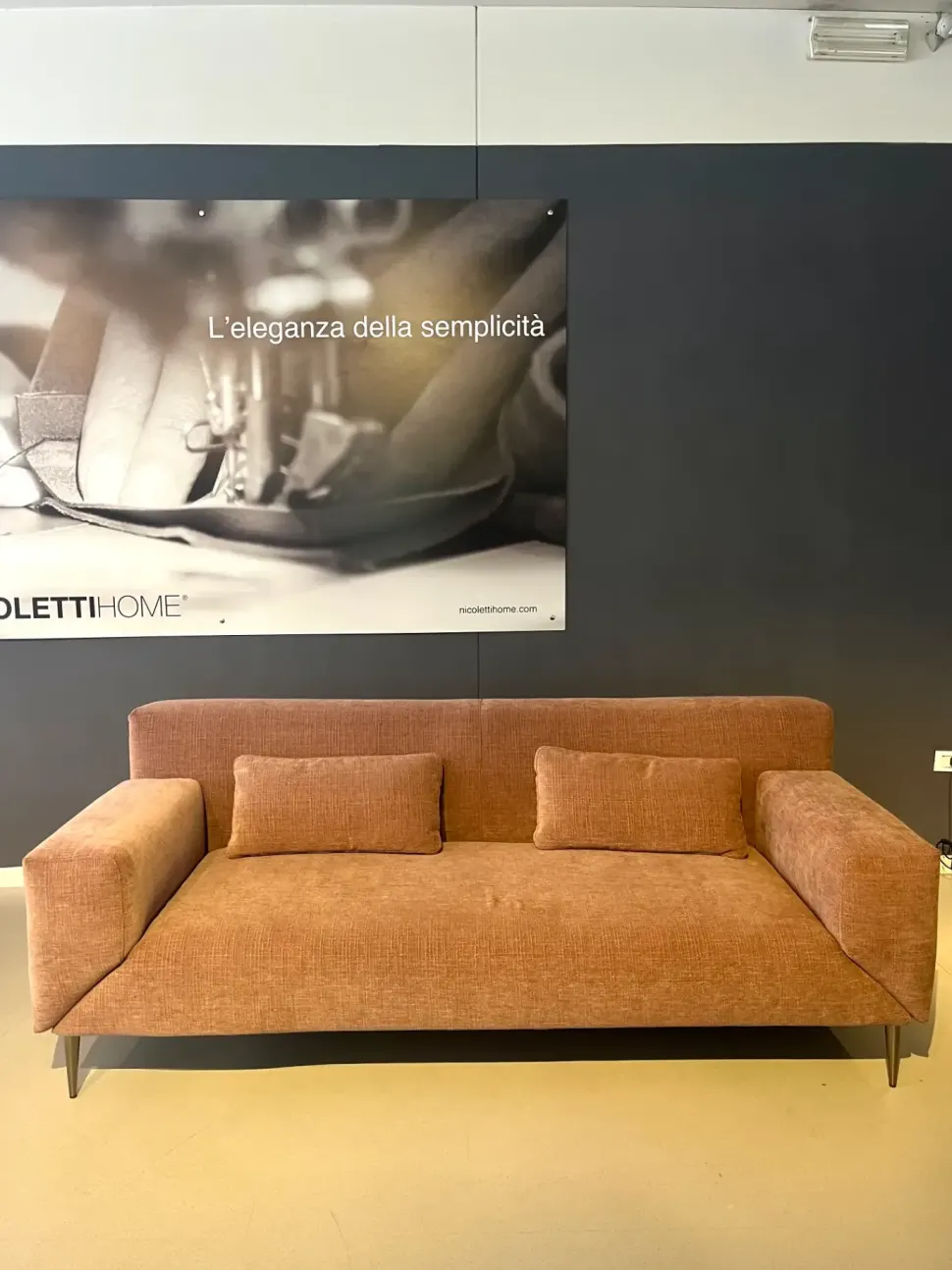 Divano Lineare Spin di Samoa a prezzo scontato