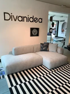 Divano lineare Tender Divanidea in Offerta Outlet