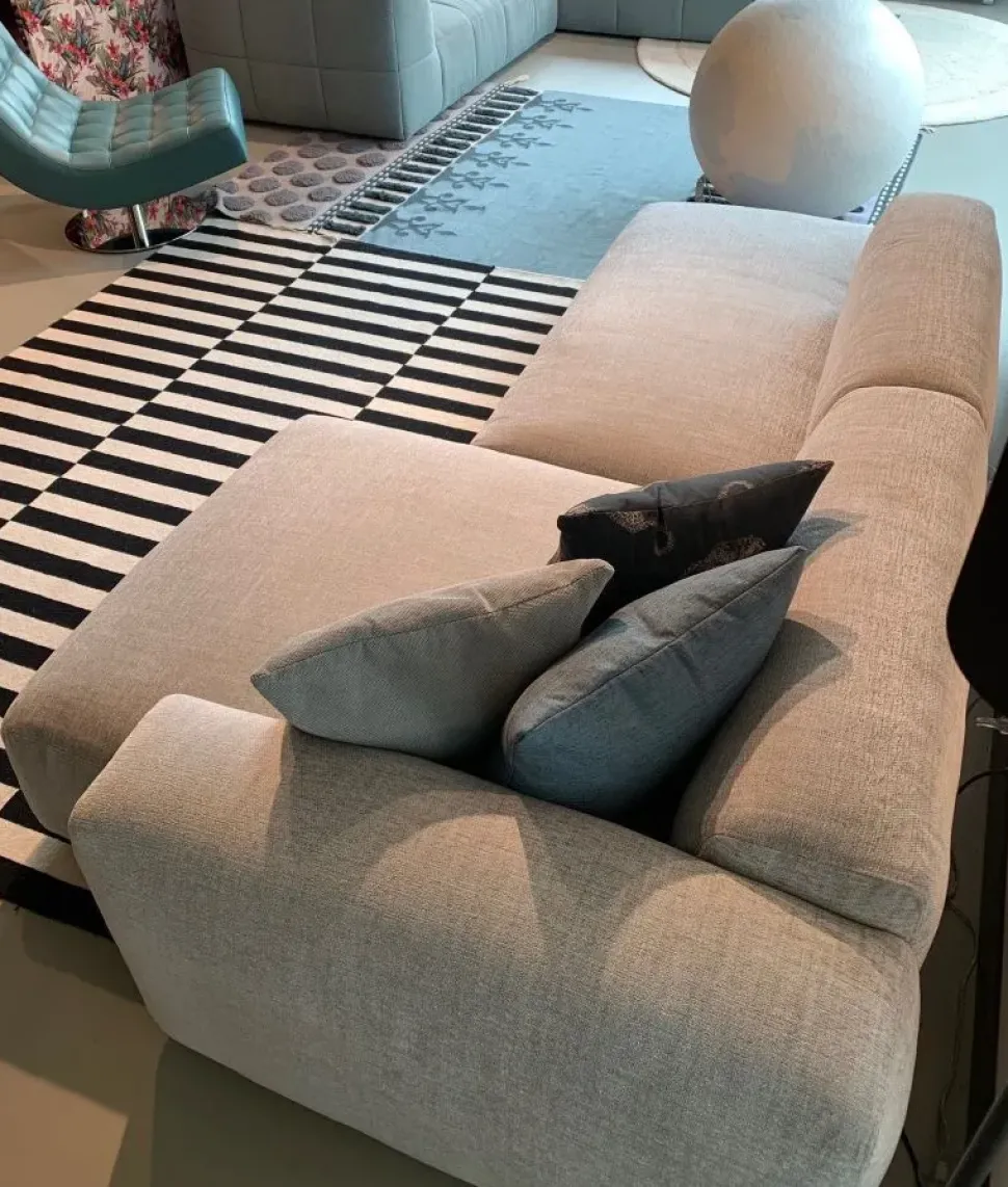 Divano lineare Tender Divanidea in Offerta Outlet