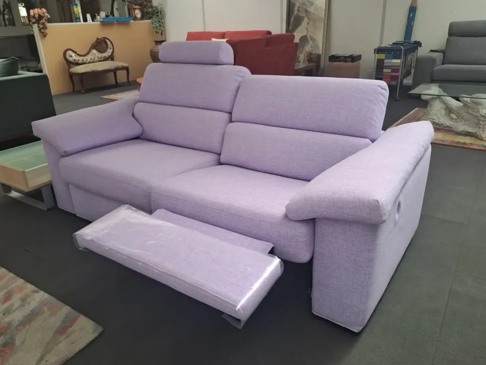 Divano lineare Touch di Samoa a prezzo scontato