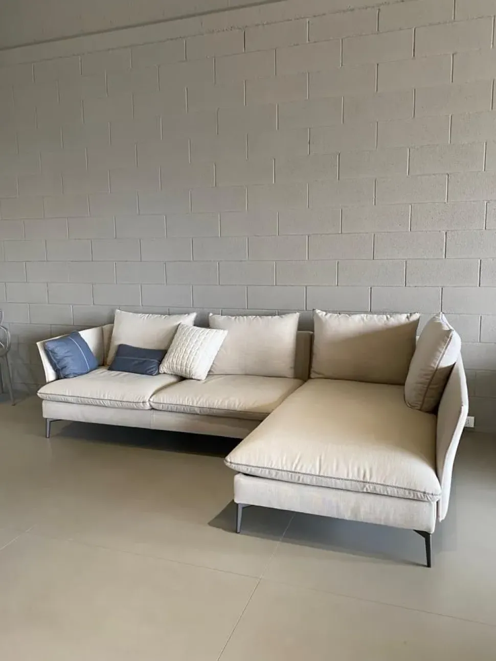 Divano Link in Tessuto sfoderabile di Biba salotti scontato 48%