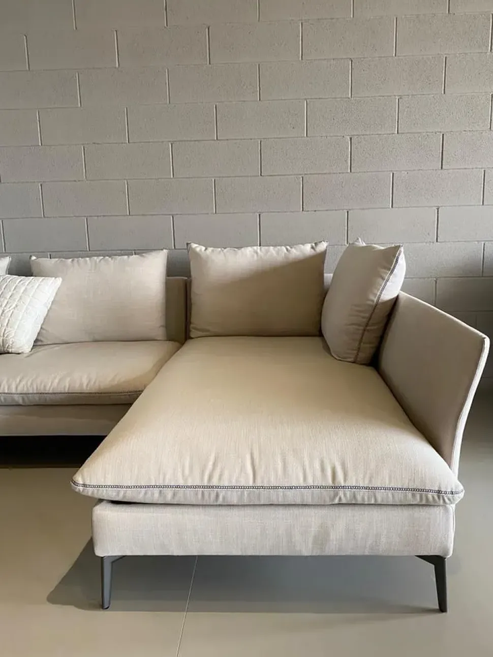 Divano Link in Tessuto sfoderabile di Biba salotti scontato 48%